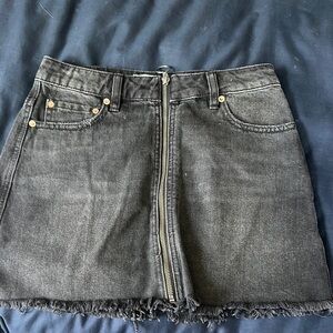 Stylish Black Denim Skirt